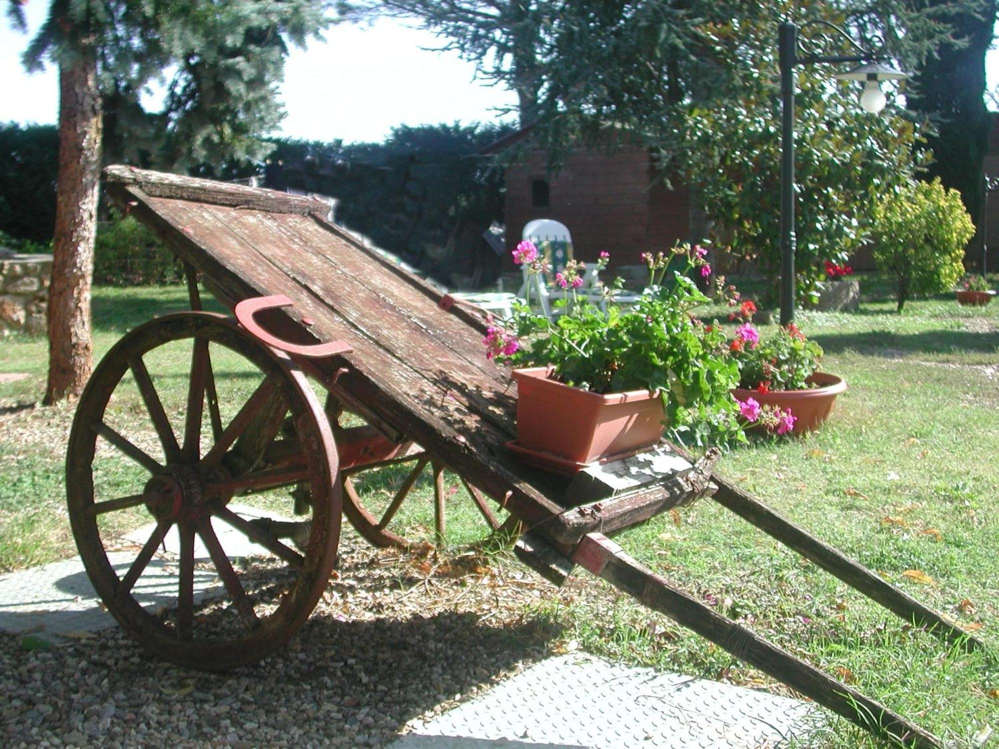 Casale Il Colombaio Di Toiano Guest House Valli Exterior photo