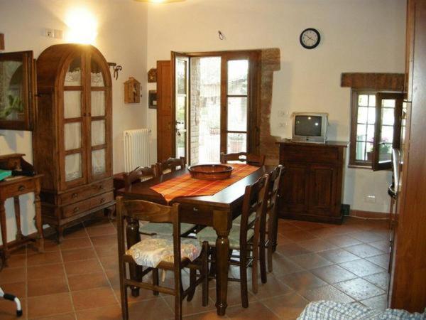 Casale Il Colombaio Di Toiano Guest House Valli Exterior photo