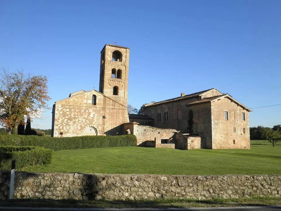 Casale Il Colombaio Di Toiano Guest House Valli Exterior photo